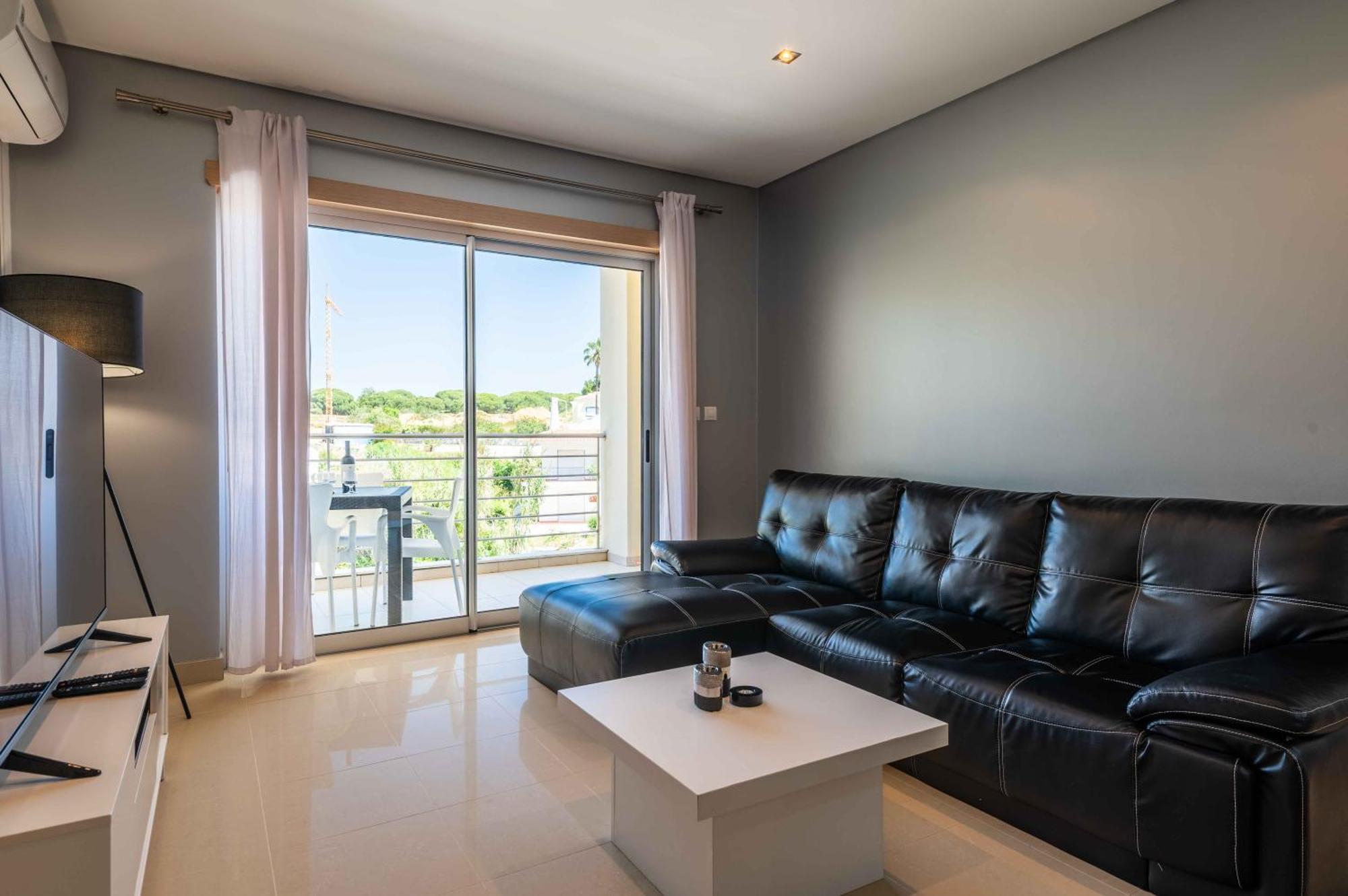 Apartamento T2 Eucalipto 2A Ольюш-ди-Агуа  Экстерьер фото