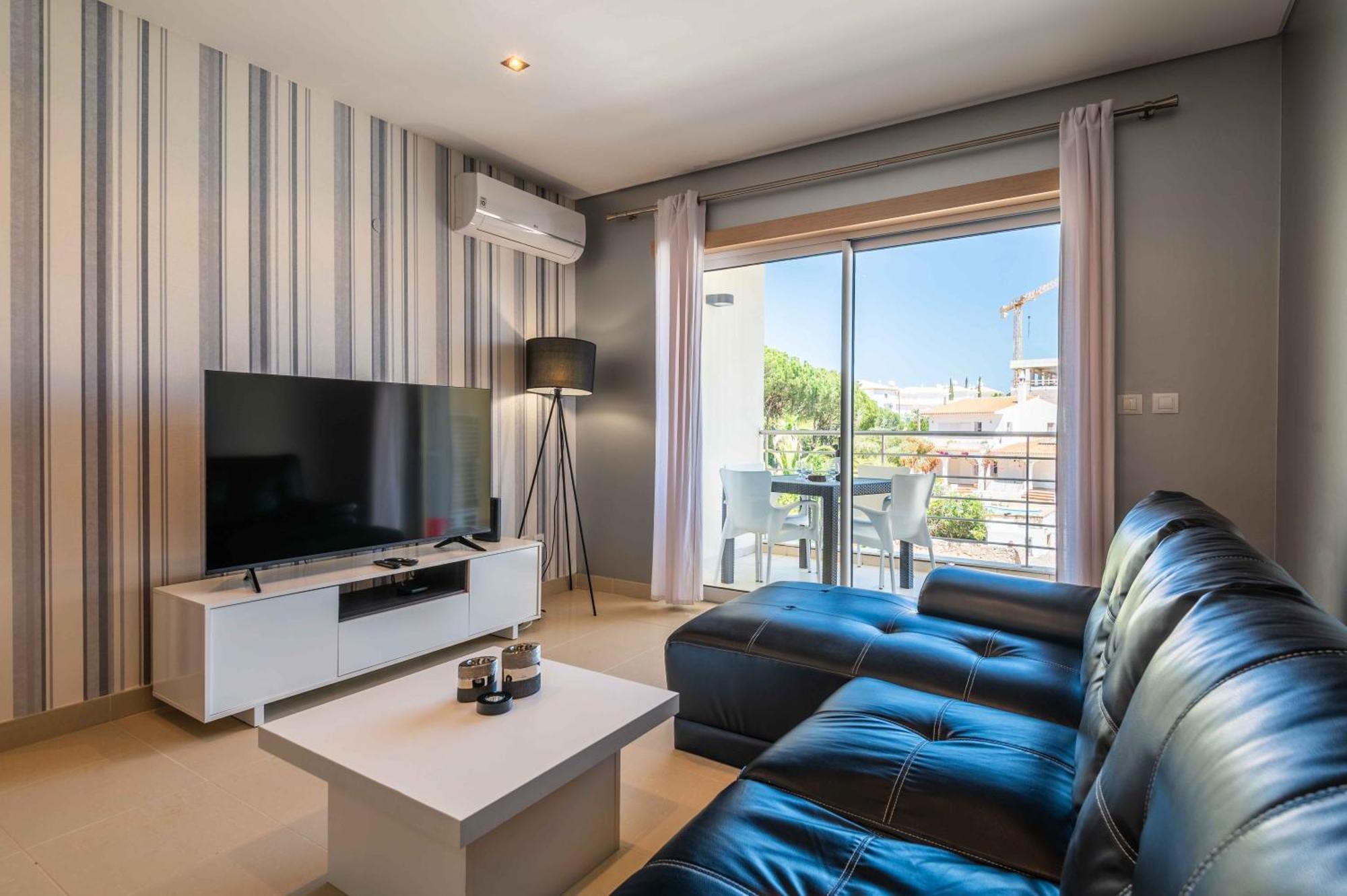 Apartamento T2 Eucalipto 2A Ольюш-ди-Агуа  Экстерьер фото