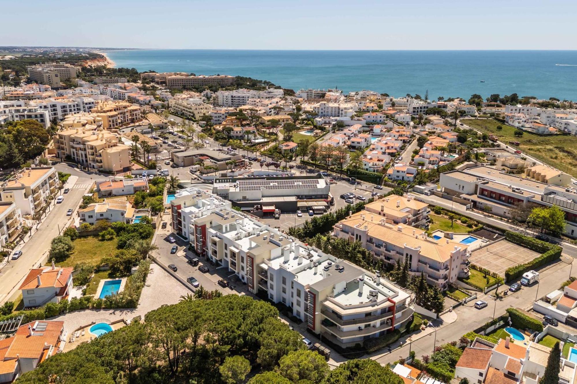 Apartamento T2 Eucalipto 2A Ольюш-ди-Агуа  Экстерьер фото
