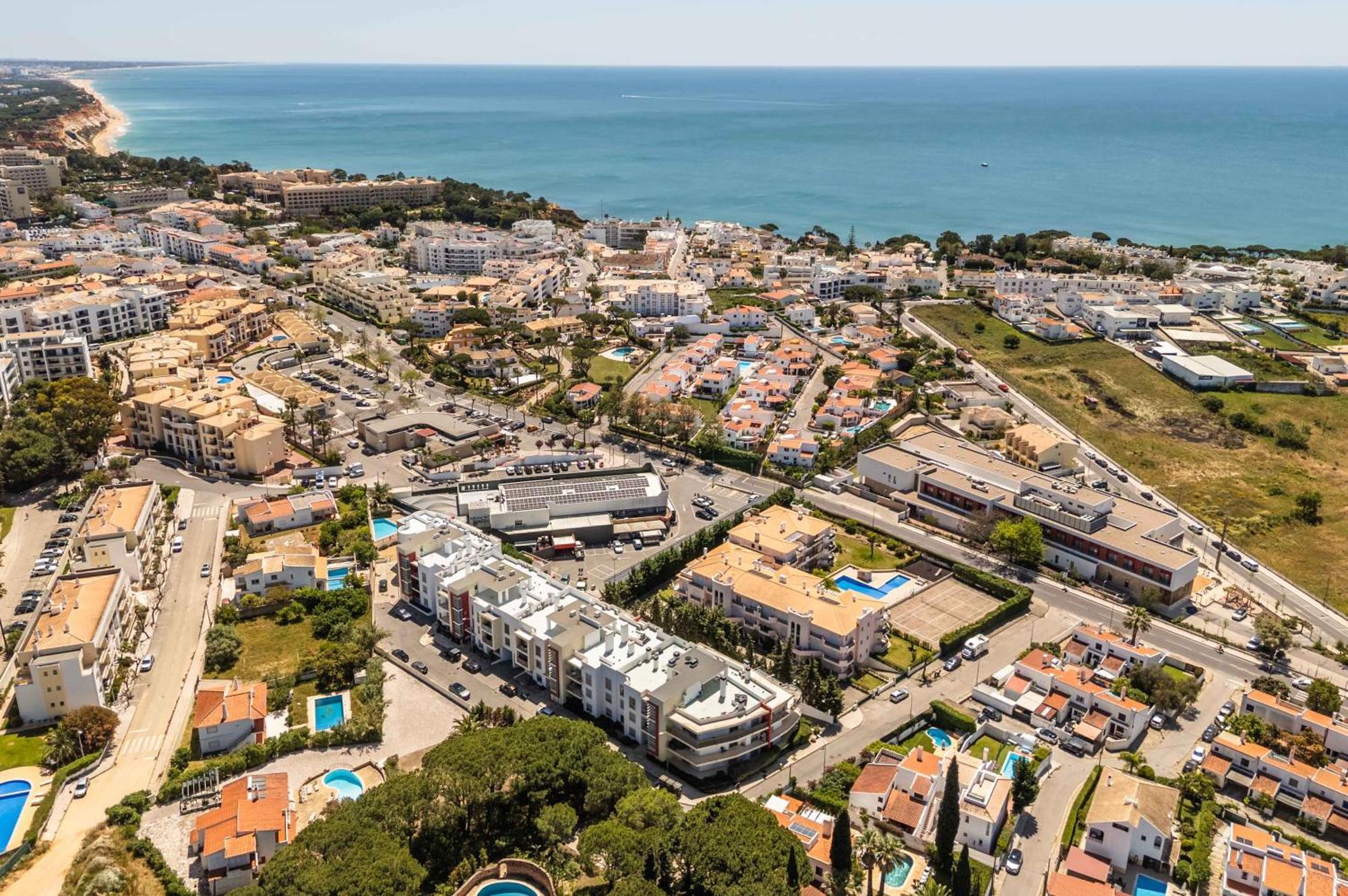 Apartamento T2 Eucalipto 2A Ольюш-ди-Агуа  Экстерьер фото